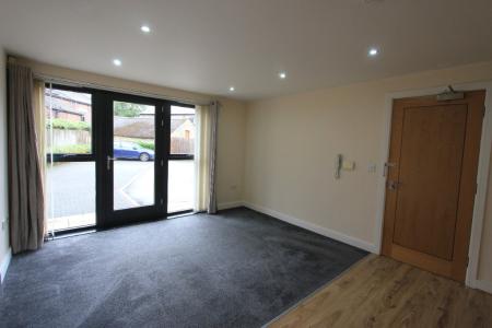 1 bedroom Flat for sale in Lockside View, Stalybridge, SK15