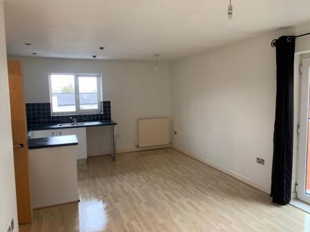 2 bedroom Flat for sale in Mossley Road, Ashton-Under-Lyne, OL6