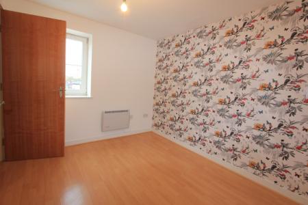3 bedroom Flat for sale in Waterloo Road, Stalybridge, SK15