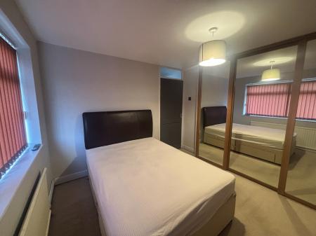 3 bedroom Detached house to let in Rufford Close, Ashton-Under-Lyne, OL6