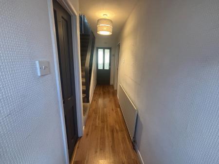 3 bedroom Detached house to let in Rufford Close, Ashton-Under-Lyne, OL6