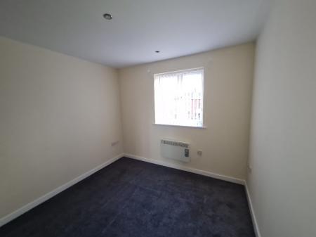 2 bedroom Flat for sale in Mossley Road, Ashton-Under-Lyne, OL6