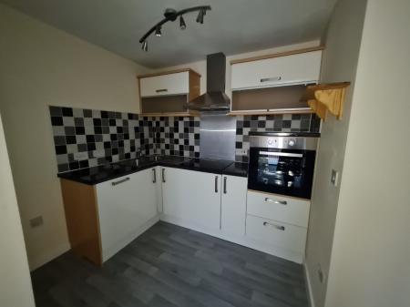 2 bedroom Flat for sale in Mossley Road, Ashton-Under-Lyne, OL6