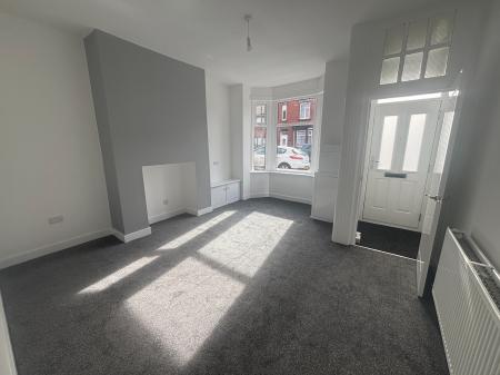 3 bedroom Terraced House to let in Lodge Lane, Hyde, SK14