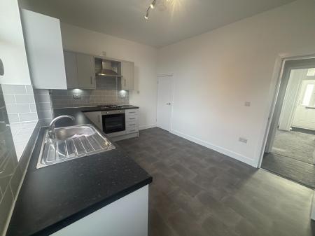 3 bedroom Terraced House to let in Lodge Lane, Hyde, SK14