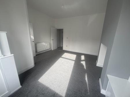 3 bedroom Terraced House to let in Lodge Lane, Hyde, SK14