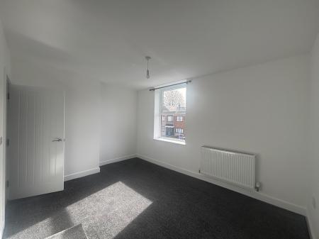 3 bedroom Terraced House to let in Lodge Lane, Hyde, SK14