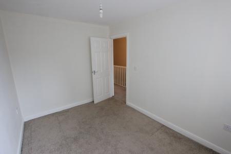 3 bedroom Semi-detached house to let in Kendal Court, Stalybridge, SK15