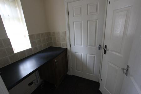 3 bedroom Semi-detached house to let in Kendal Court, Stalybridge, SK15