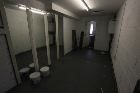 3 bedroom Semi-detached house to let in Kendal Court, Stalybridge, SK15