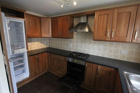3 bedroom Semi-detached house to let in Kendal Court, Stalybridge, SK15