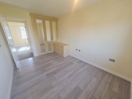 3 bedroom Town house to let in Cravenwood, Ashton-Under-Lyne, OL6