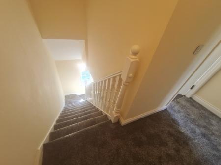 3 bedroom Town house to let in Cravenwood, Ashton-Under-Lyne, OL6
