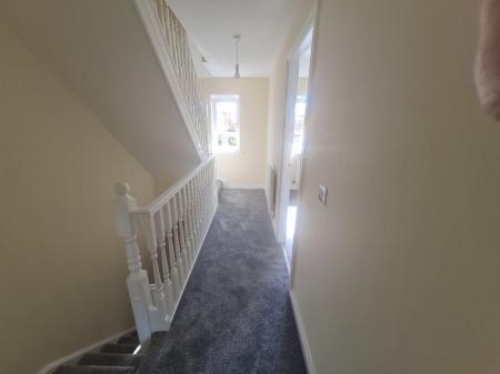 3 bedroom Town house to let in Cravenwood, Ashton-Under-Lyne, OL6