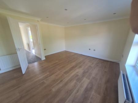 3 bedroom Town house to let in Cravenwood, Ashton-Under-Lyne, OL6