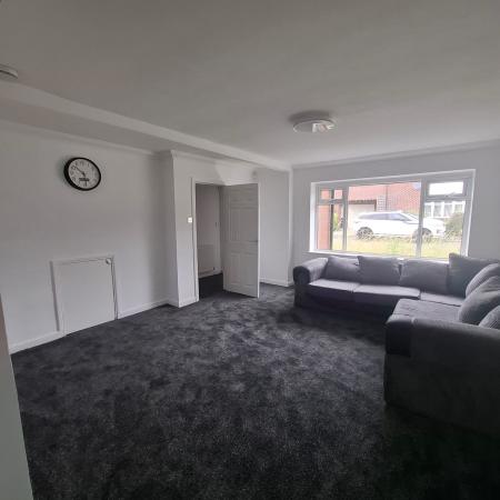 3 bedroom Semi-detached house to let in Rufford Close, Ashton-Under-Lyne, OL6