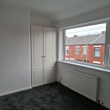 2 bedroom Terraced House to let in Fitzroy Street, Ashton-Under-Lyne, OL7