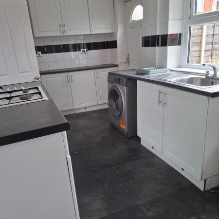 2 bedroom Terraced House to let in Fitzroy Street, Ashton-Under-Lyne, OL7