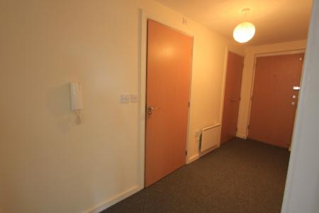 2 bedroom Flat for sale in Hardy Close, Dukinfield, SK16