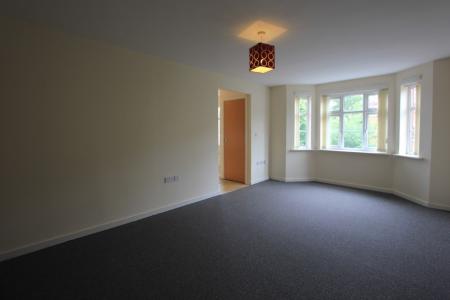 2 bedroom Flat for sale in Hardy Close, Dukinfield, SK16