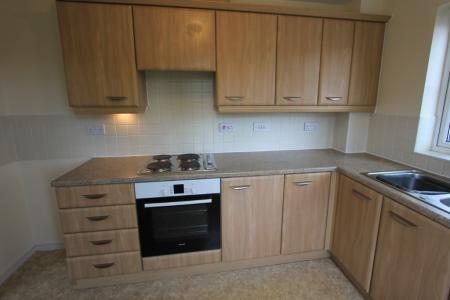 2 bedroom Flat for sale in Hardy Close, Dukinfield, SK16