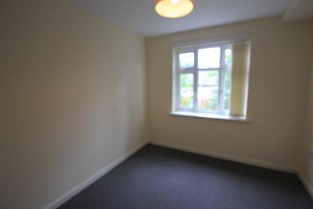 2 bedroom Flat for sale in Hardy Close, Dukinfield, SK16