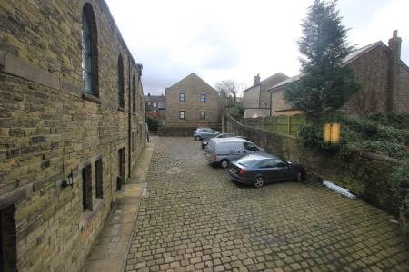 1 bedroom Flat to let in Victoria Street, Glossop, SK13