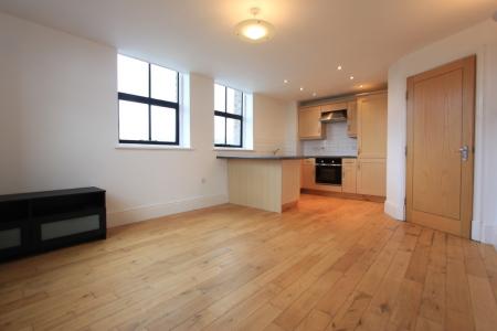 1 bedroom Flat to let in Victoria Street, Glossop, SK13