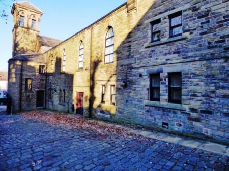 Victoria Street, Glossop, SK13