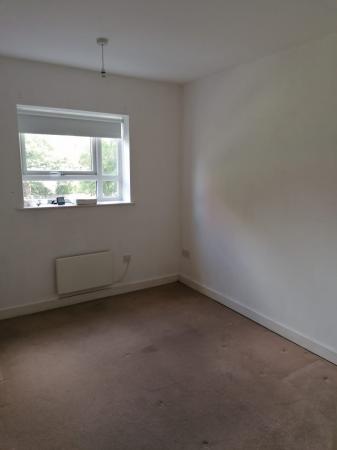 2 bedroom Flat to let in Stamford Street East, Ashton-Under-Lyne, OL6