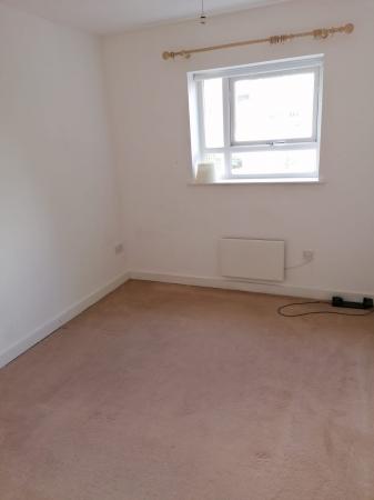 2 bedroom Flat to let in Stamford Street East, Ashton-Under-Lyne, OL6