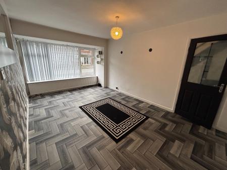 3 bedroom Semi-detached house to let in Carlisle Crescent, Ashton-Under-Lyne, OL6