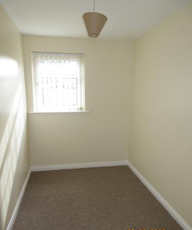 2 bedroom Ground floor flat to let in Cairndore Walk, Newtownards, BT23