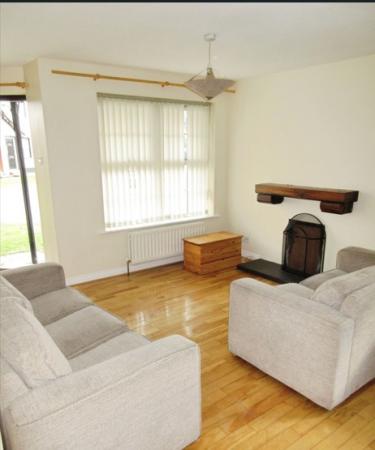 2 bedroom Ground floor flat to let in Cairndore Walk, Newtownards, BT23