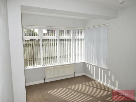 2 bedroom Ground floor flat to let in Cairndore Walk, Newtownards, BT23