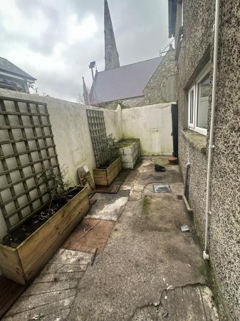 2 bedroom Terraced House to let in North Street, Newtownards, BT23
