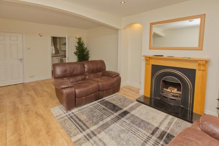 2 bedroom Terraced House to let in Mooretown Terrace, Newtownards, BT23