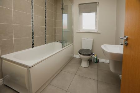 2 bedroom Duplex to let in Linen Place, Bangor, BT19