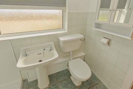 3 bedroom Bungalow to let in Portaferry Road, Newtownards, BT22