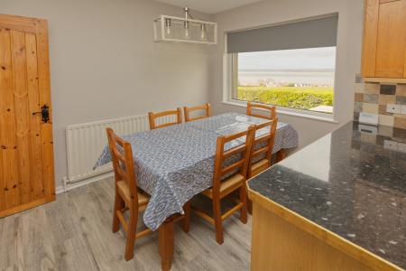 3 bedroom Bungalow to let in Portaferry Road, Newtownards, BT22