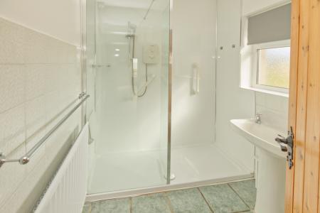 3 bedroom Bungalow to let in Portaferry Road, Newtownards, BT22