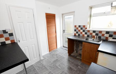 2 bedroom Apartment to let in Lisbane Drive, Newtownards, BT23