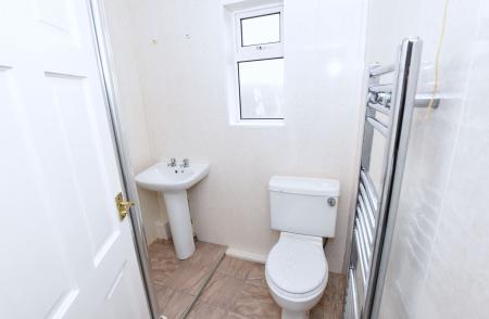 2 bedroom Apartment to let in Lisbane Drive, Newtownards, BT23