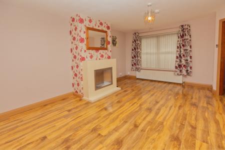 3 bedroom Semi-detached house to let in Meadowvale Crescent, Bangor, BT19