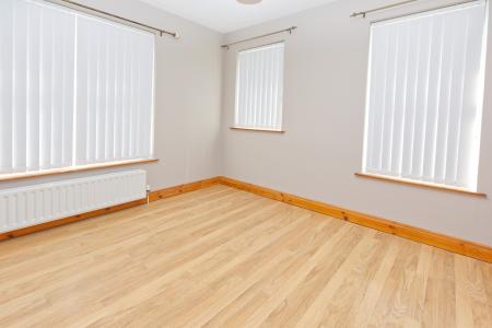 2 bedroom Flat to let in Balmoral Square, Bangor, BT19