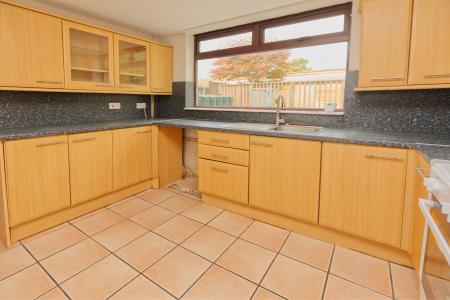 3 bedroom Terraced House to let in Clandeboye Road, Bangor, BT19
