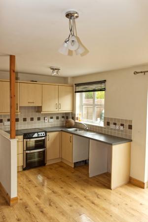 2 bedroom Town house to let in Whitethorn Avenue, Newtownards, BT23