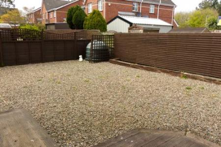 2 bedroom Town house to let in Whitethorn Avenue, Newtownards, BT23