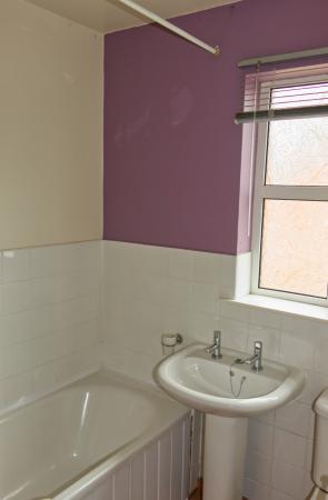 2 bedroom Town house to let in Whitethorn Avenue, Newtownards, BT23
