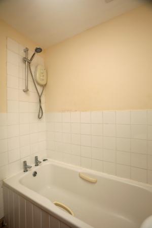 2 bedroom Town house to let in Whitethorn Avenue, Newtownards, BT23